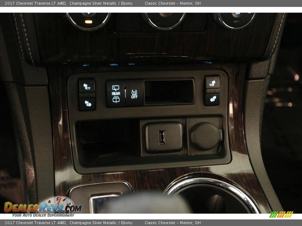 2017 Chevrolet Traverse LT AWD Champagne Silver Metallic / Ebony Photo #12