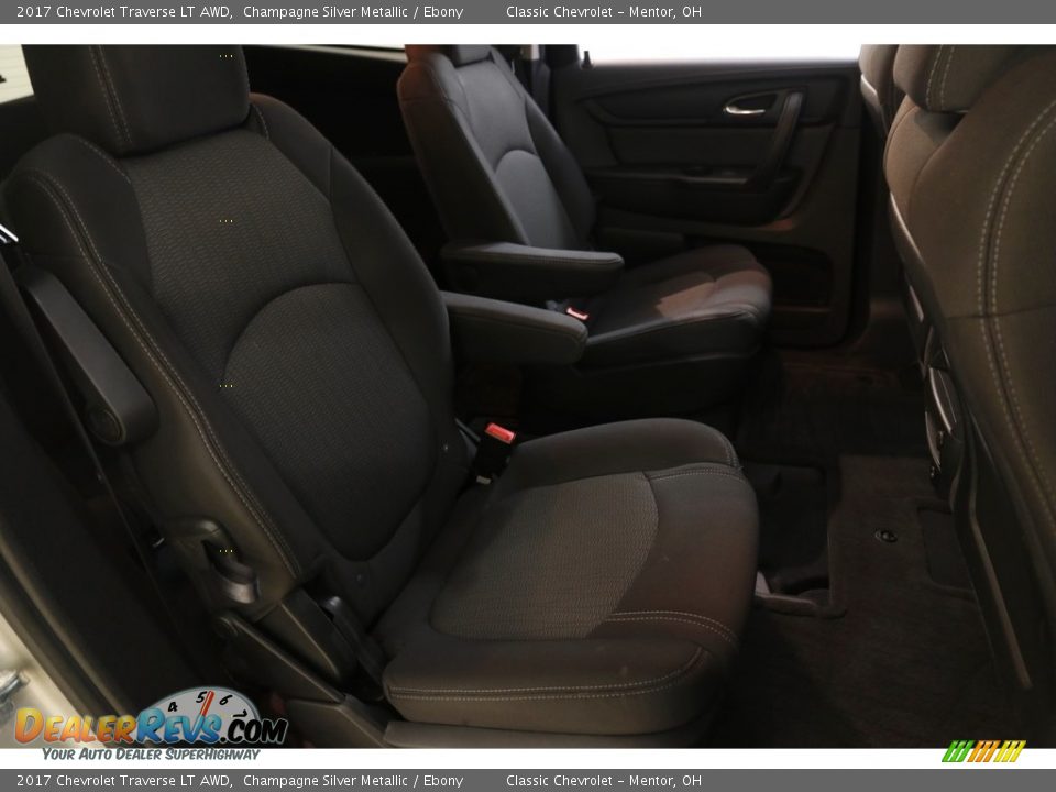 2017 Chevrolet Traverse LT AWD Champagne Silver Metallic / Ebony Photo #15