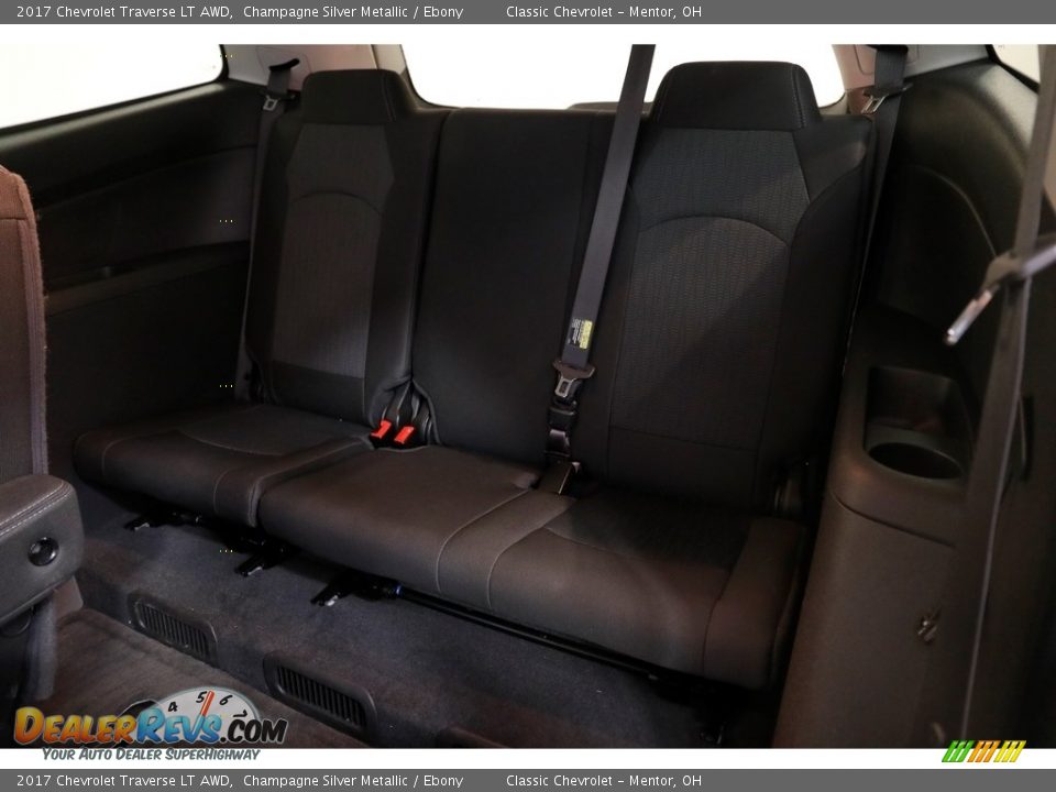 2017 Chevrolet Traverse LT AWD Champagne Silver Metallic / Ebony Photo #17