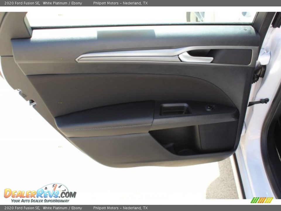 2020 Ford Fusion SE White Platinum / Ebony Photo #20