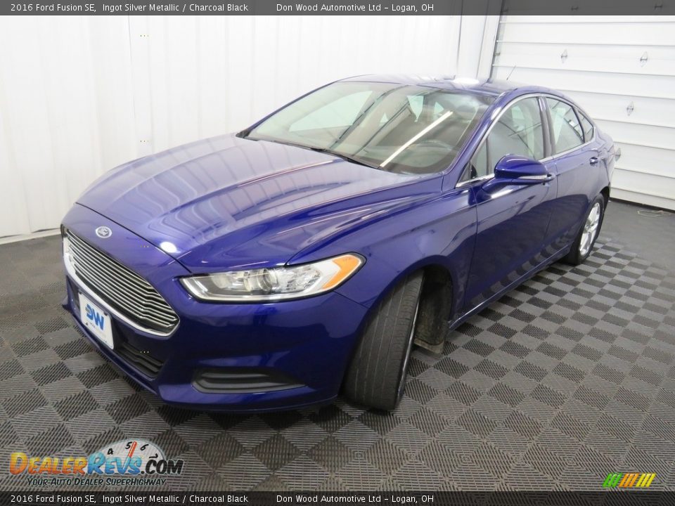 2016 Ford Fusion SE Ingot Silver Metallic / Charcoal Black Photo #8