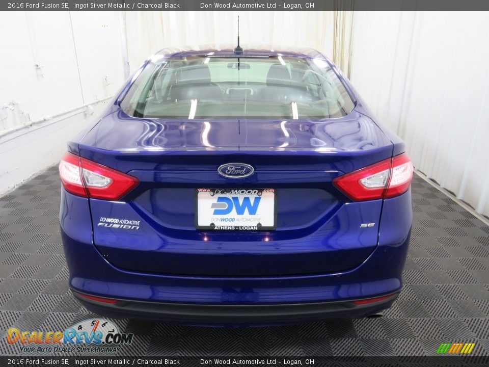2016 Ford Fusion SE Ingot Silver Metallic / Charcoal Black Photo #12