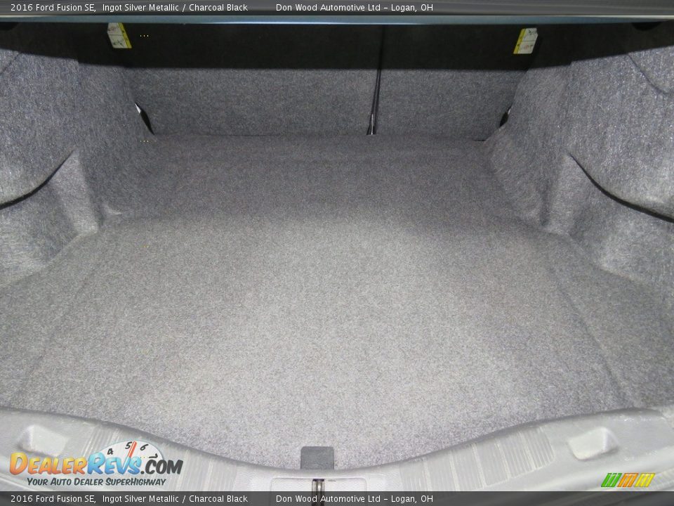 2016 Ford Fusion SE Ingot Silver Metallic / Charcoal Black Photo #14