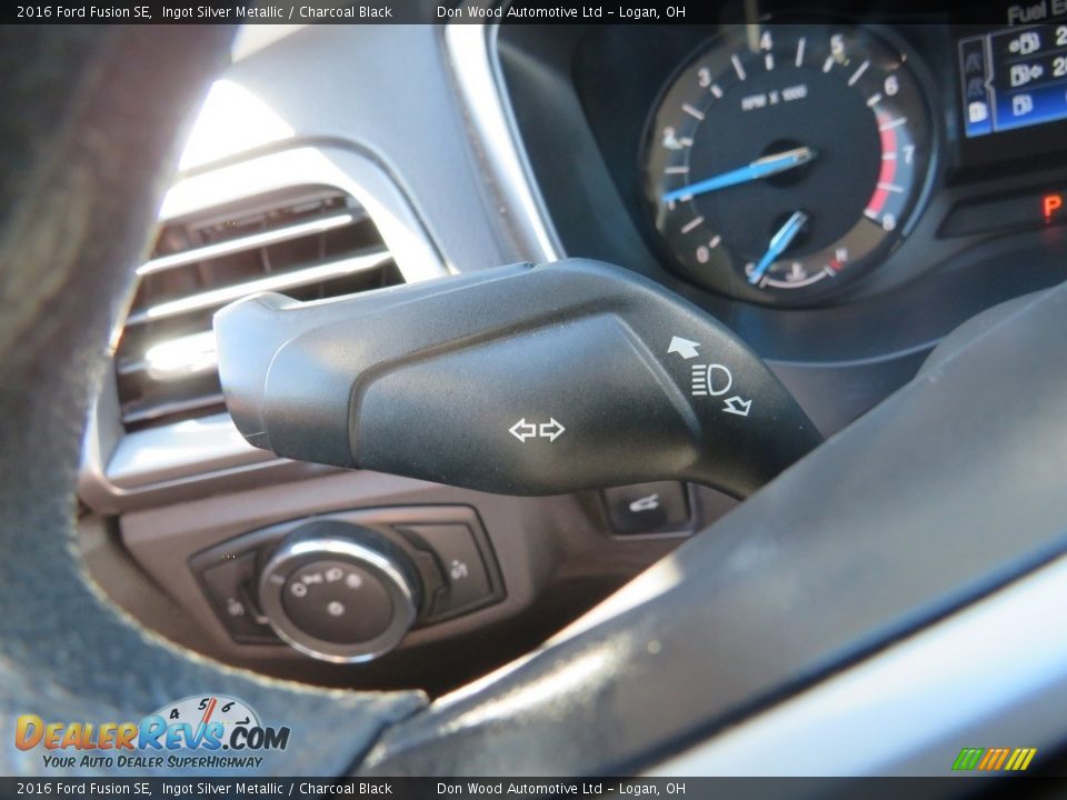2016 Ford Fusion SE Ingot Silver Metallic / Charcoal Black Photo #21