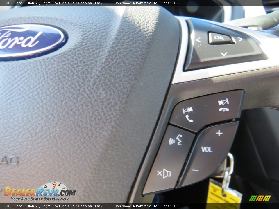 2016 Ford Fusion SE Ingot Silver Metallic / Charcoal Black Photo #23