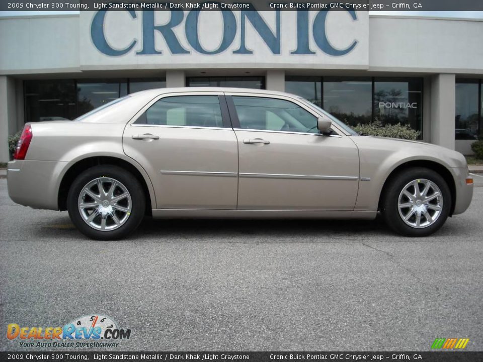 2009 Chrysler 300 Touring Light Sandstone Metallic / Dark Khaki/Light Graystone Photo #1