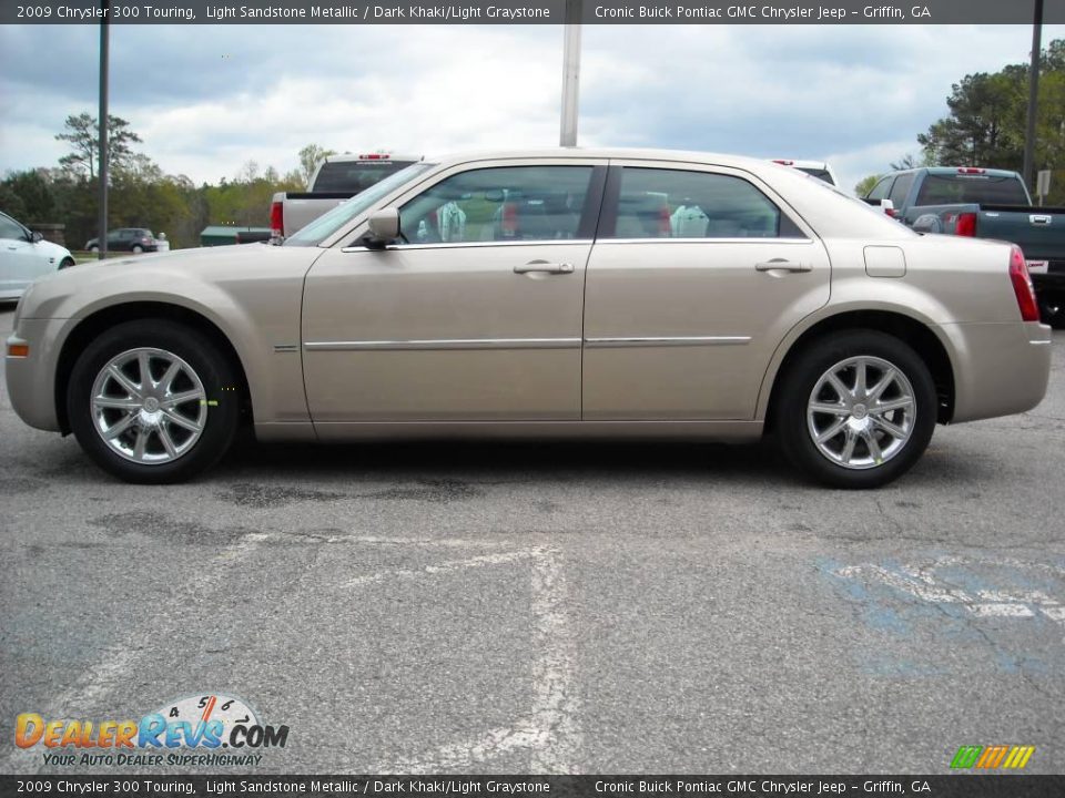 2009 Chrysler 300 Touring Light Sandstone Metallic / Dark Khaki/Light Graystone Photo #5
