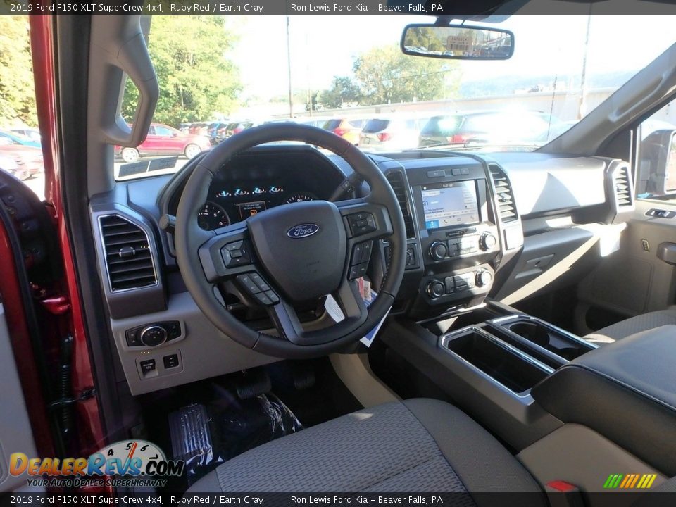 2019 Ford F150 XLT SuperCrew 4x4 Ruby Red / Earth Gray Photo #15