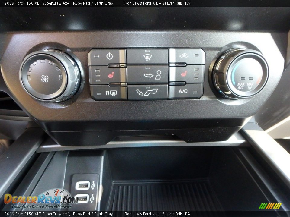 2019 Ford F150 XLT SuperCrew 4x4 Ruby Red / Earth Gray Photo #19