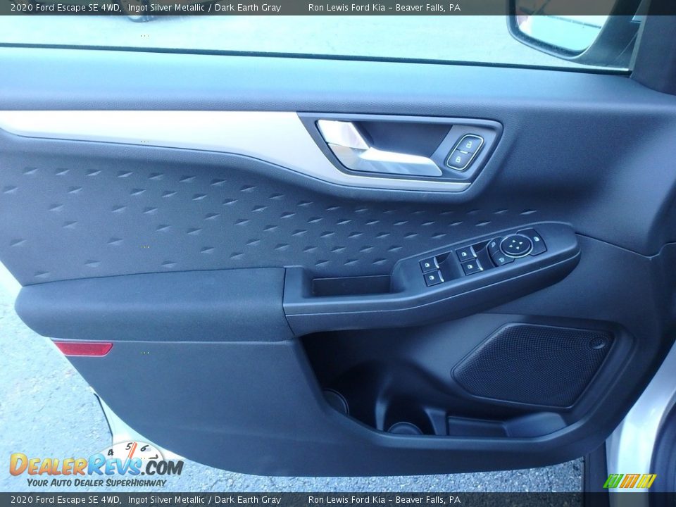 Door Panel of 2020 Ford Escape SE 4WD Photo #15
