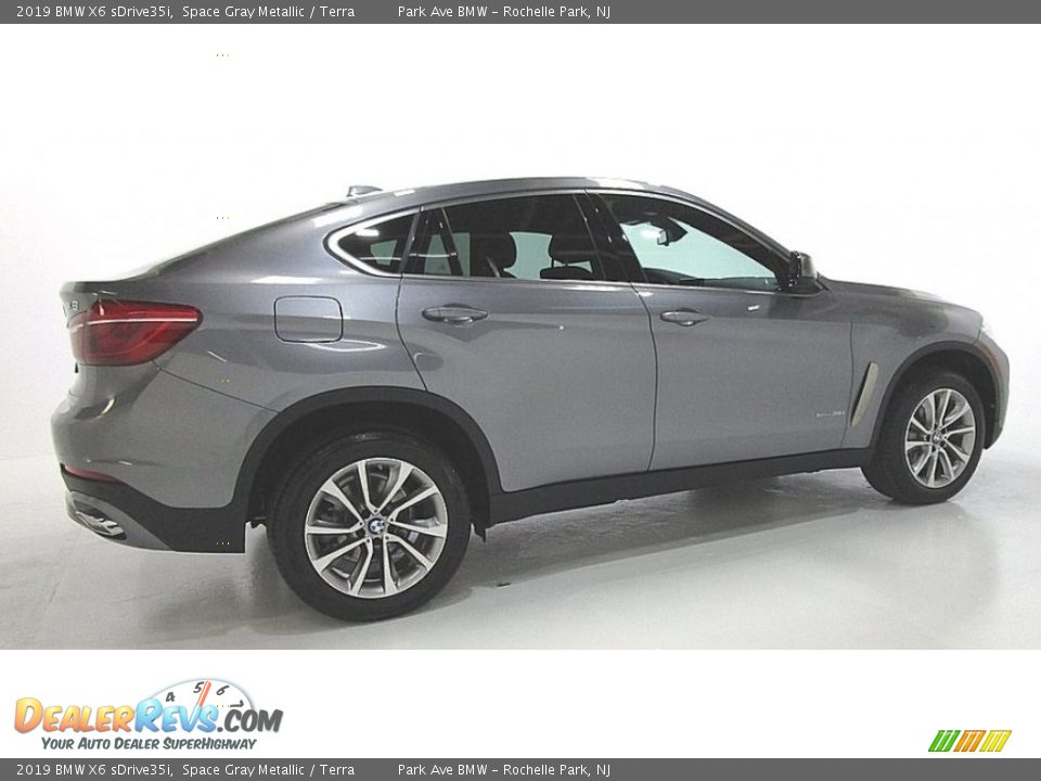 2019 BMW X6 sDrive35i Space Gray Metallic / Terra Photo #6