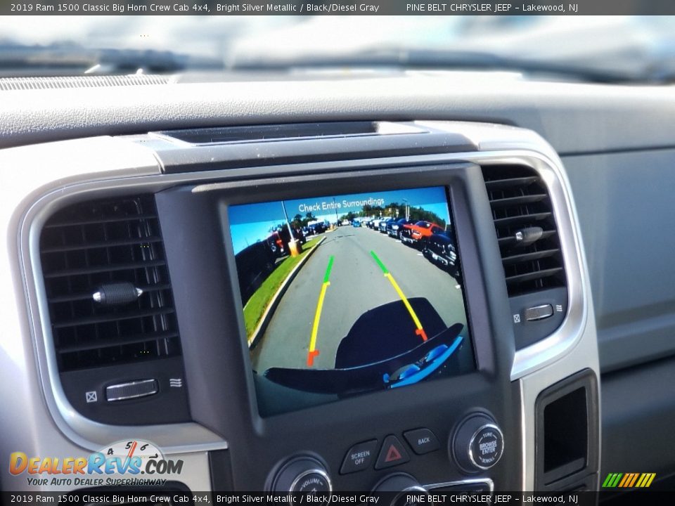 2019 Ram 1500 Classic Big Horn Crew Cab 4x4 Bright Silver Metallic / Black/Diesel Gray Photo #5