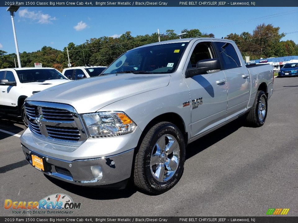 2019 Ram 1500 Classic Big Horn Crew Cab 4x4 Bright Silver Metallic / Black/Diesel Gray Photo #9