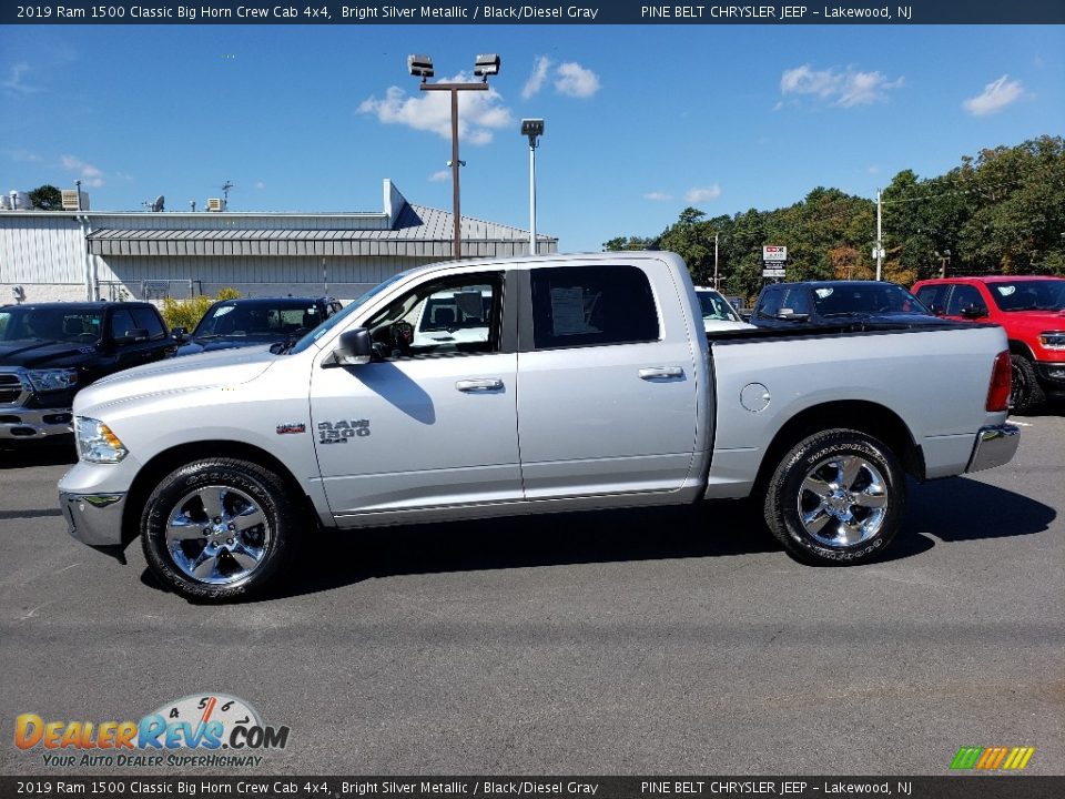 2019 Ram 1500 Classic Big Horn Crew Cab 4x4 Bright Silver Metallic / Black/Diesel Gray Photo #10