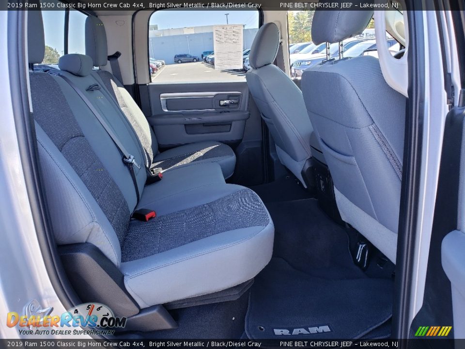 2019 Ram 1500 Classic Big Horn Crew Cab 4x4 Bright Silver Metallic / Black/Diesel Gray Photo #19