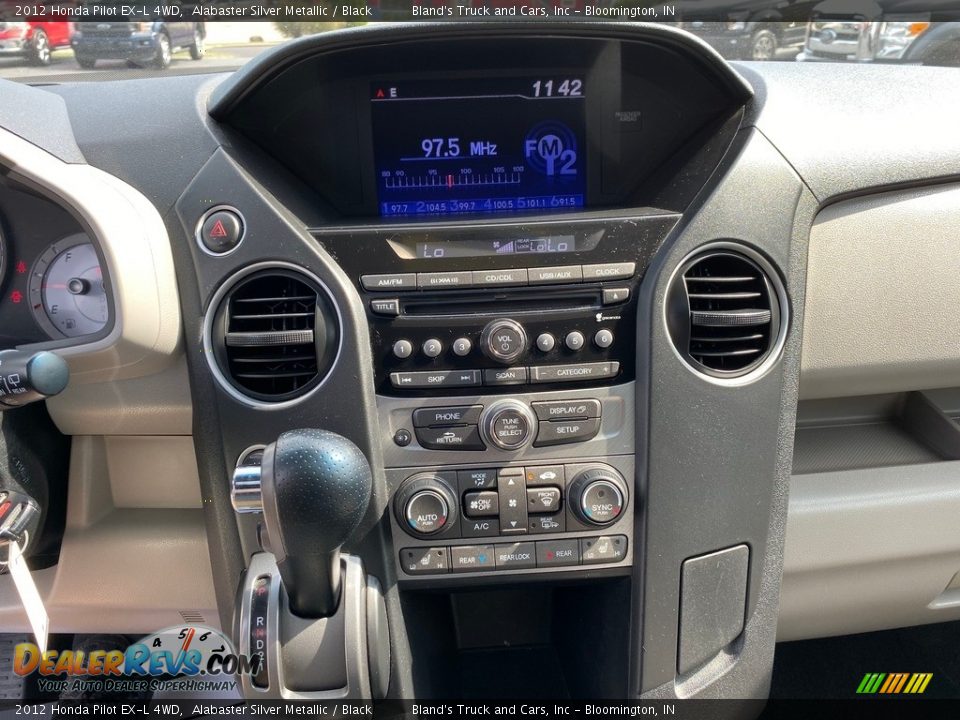 2012 Honda Pilot EX-L 4WD Alabaster Silver Metallic / Black Photo #24