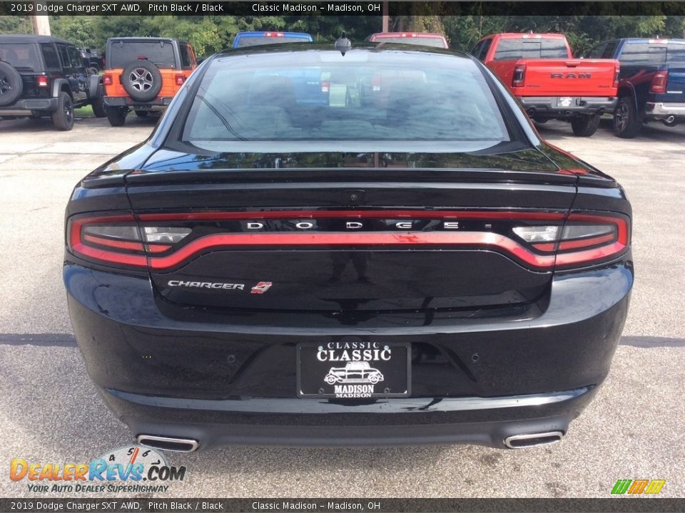 2019 Dodge Charger SXT AWD Pitch Black / Black Photo #8