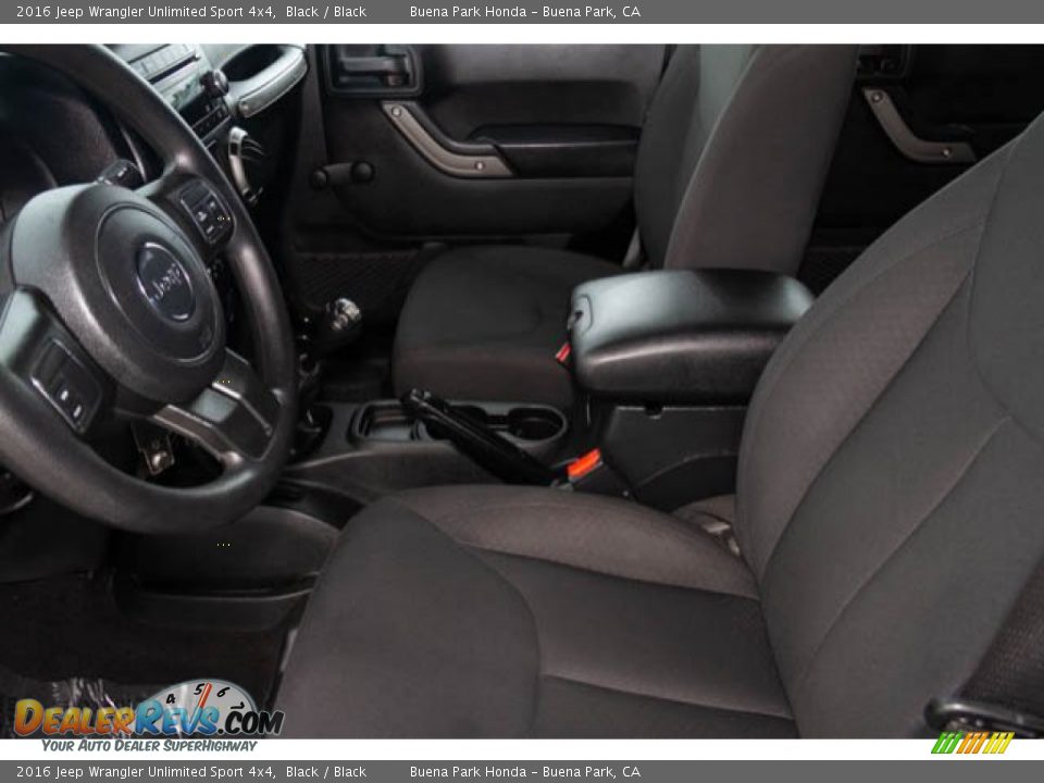 2016 Jeep Wrangler Unlimited Sport 4x4 Black / Black Photo #3