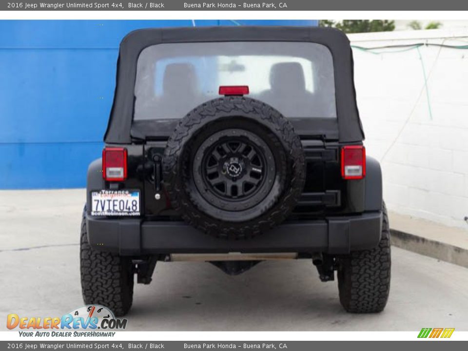 2016 Jeep Wrangler Unlimited Sport 4x4 Black / Black Photo #9