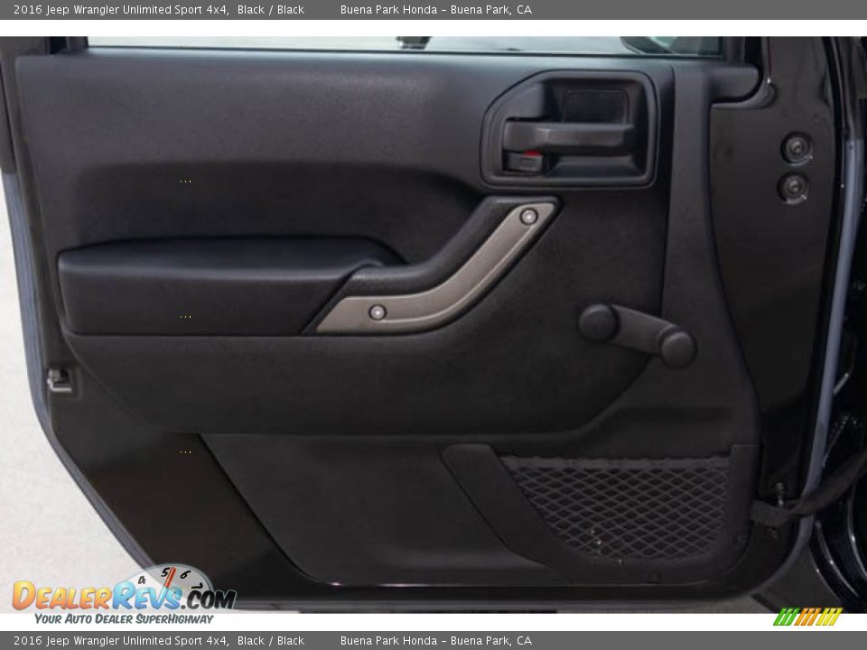 2016 Jeep Wrangler Unlimited Sport 4x4 Black / Black Photo #24