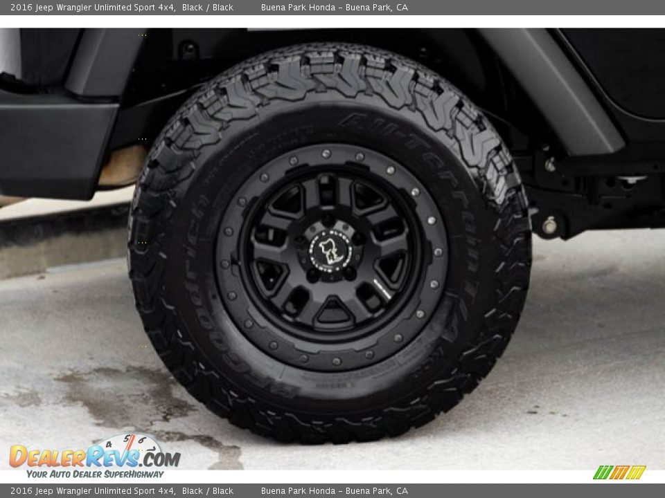 2016 Jeep Wrangler Unlimited Sport 4x4 Black / Black Photo #29