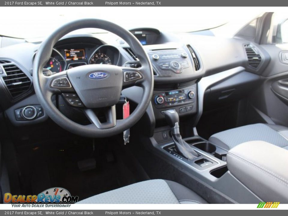 2017 Ford Escape SE White Gold / Charcoal Black Photo #22
