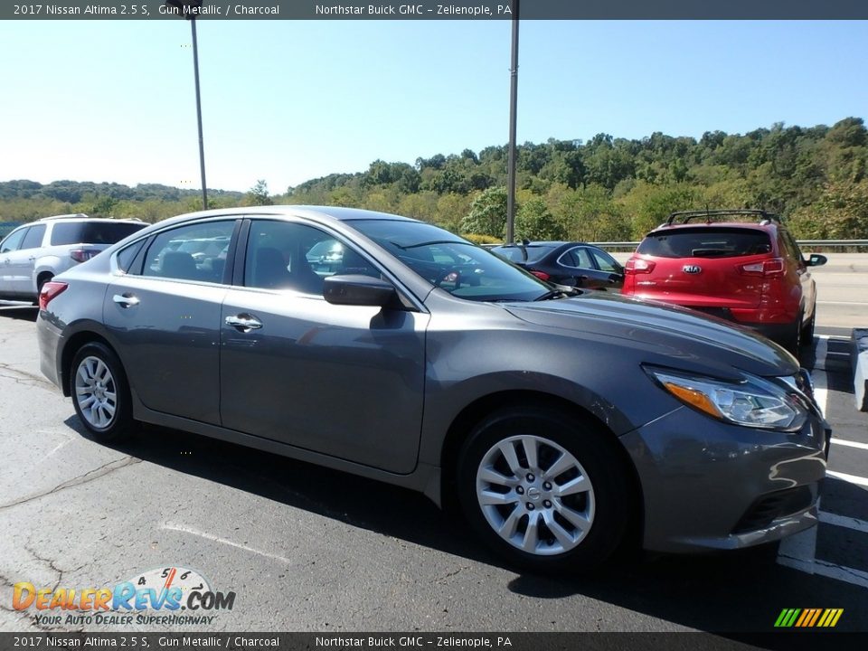 2017 Nissan Altima 2.5 S Gun Metallic / Charcoal Photo #4