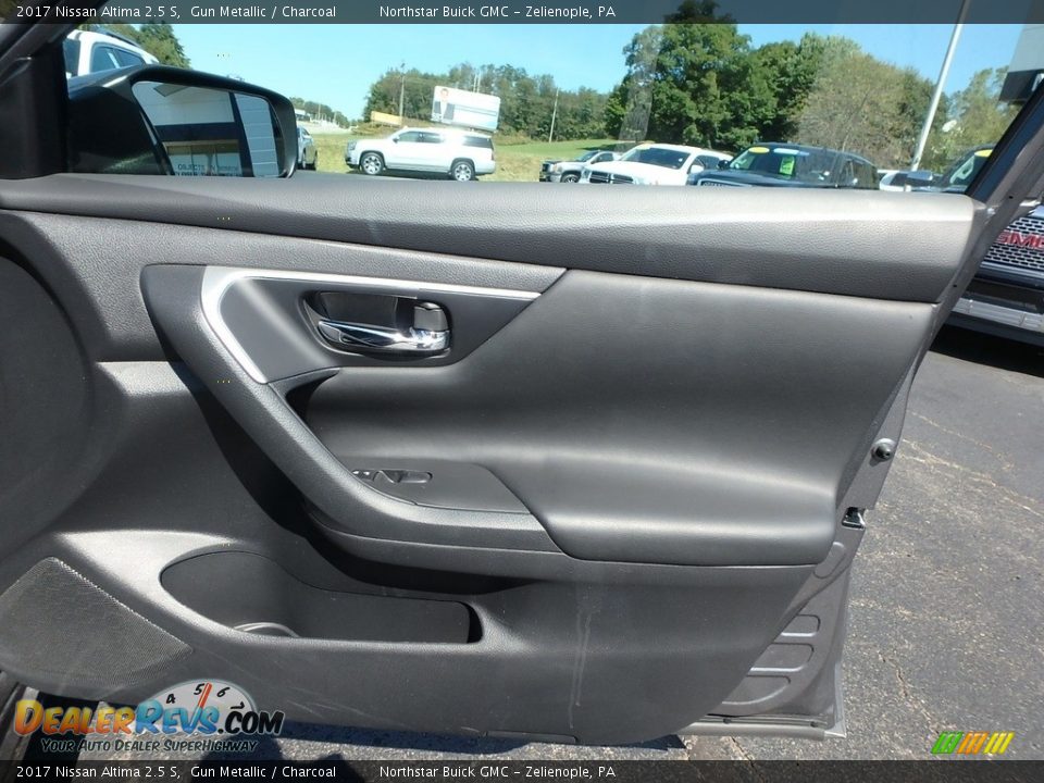 2017 Nissan Altima 2.5 S Gun Metallic / Charcoal Photo #7