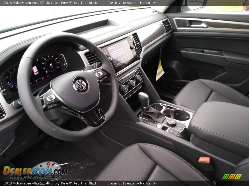 2019 Volkswagen Atlas SEL 4Motion Pure White / Titan Black Photo #4