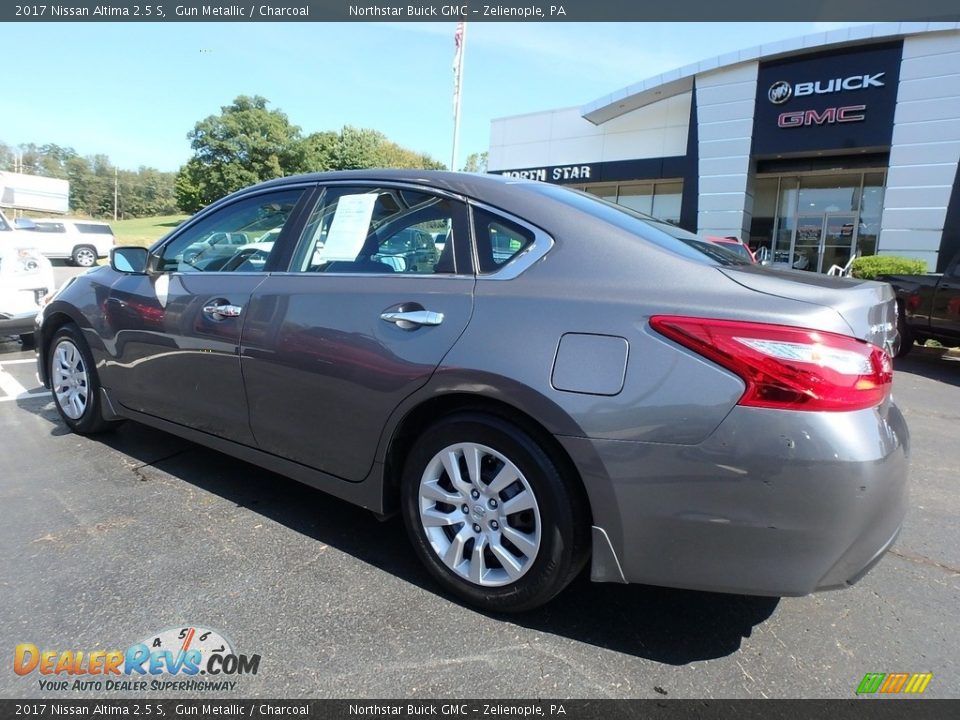 2017 Nissan Altima 2.5 S Gun Metallic / Charcoal Photo #12