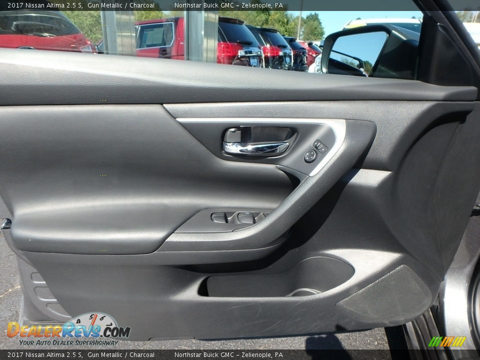 2017 Nissan Altima 2.5 S Gun Metallic / Charcoal Photo #21