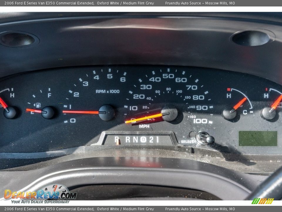 2006 Ford E Series Van E350 Commercial Extended Oxford White / Medium Flint Grey Photo #32