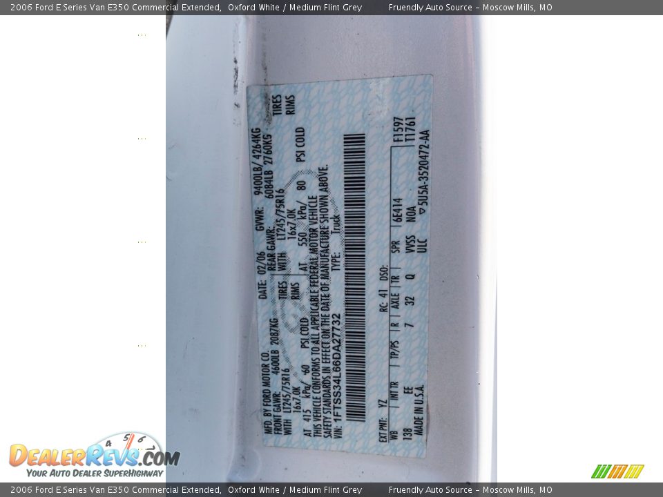 2006 Ford E Series Van E350 Commercial Extended Oxford White / Medium Flint Grey Photo #35