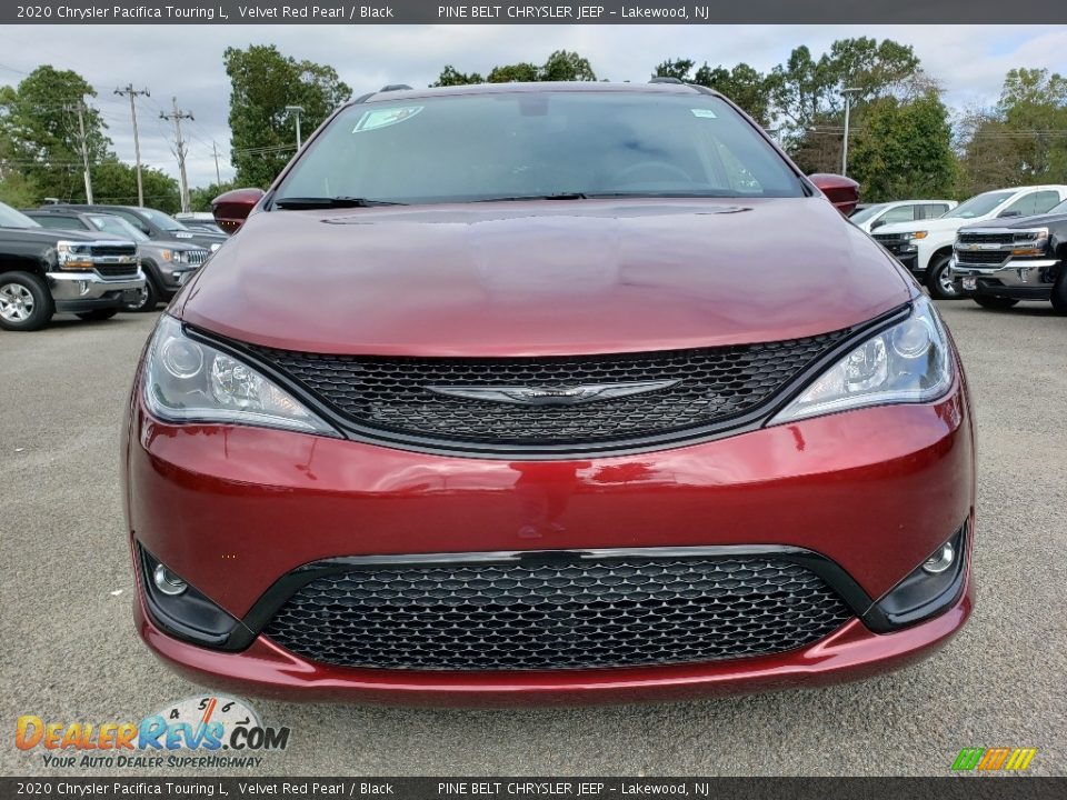 2020 Chrysler Pacifica Touring L Velvet Red Pearl / Black Photo #2