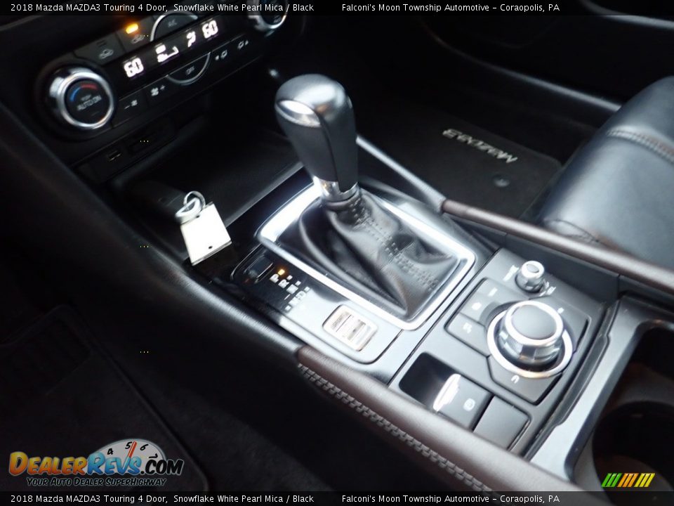 2018 Mazda MAZDA3 Touring 4 Door Snowflake White Pearl Mica / Black Photo #21