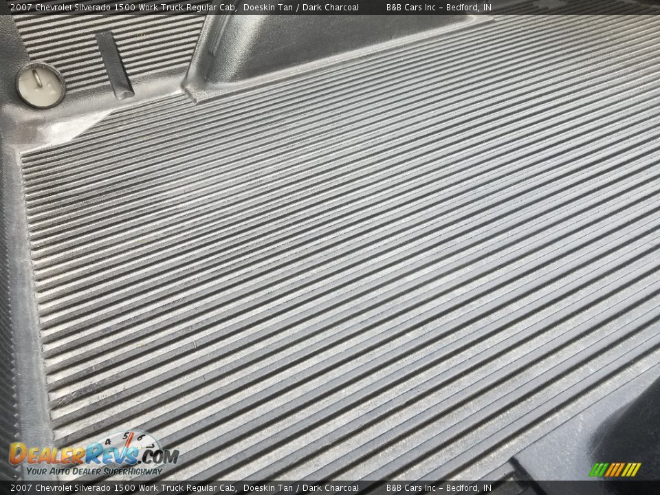 2007 Chevrolet Silverado 1500 Work Truck Regular Cab Doeskin Tan / Dark Charcoal Photo #9