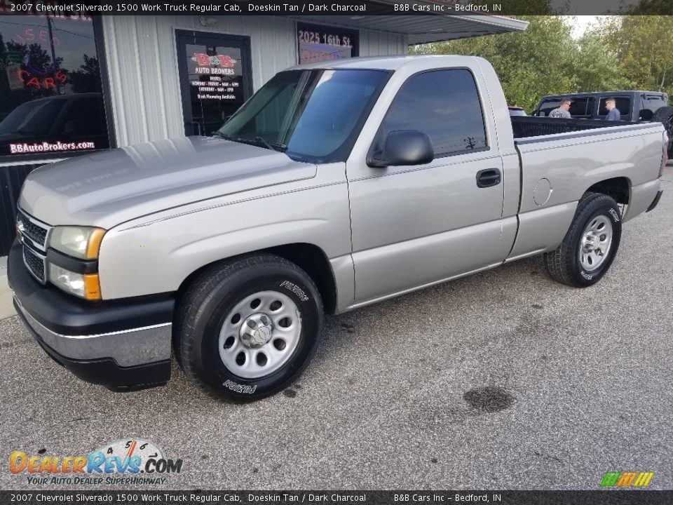 2007 Chevrolet Silverado 1500 Work Truck Regular Cab Doeskin Tan / Dark Charcoal Photo #10