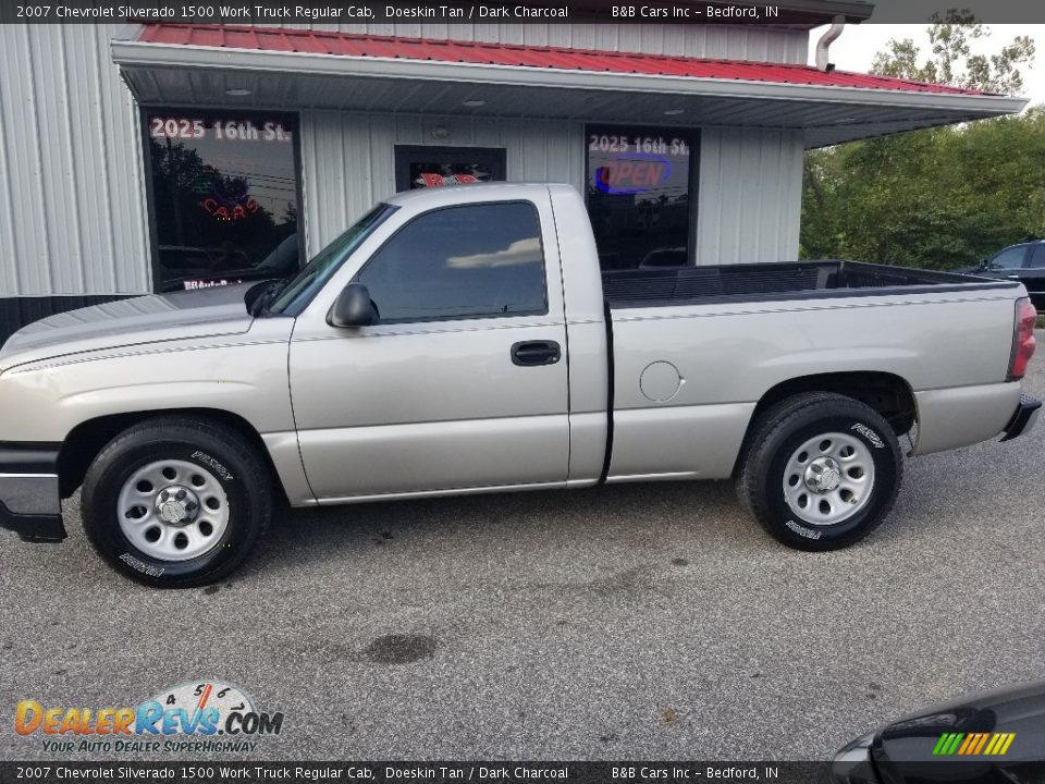 2007 Chevrolet Silverado 1500 Work Truck Regular Cab Doeskin Tan / Dark Charcoal Photo #11