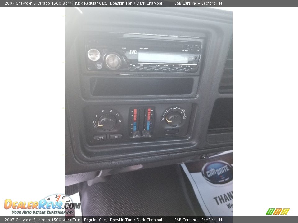 2007 Chevrolet Silverado 1500 Work Truck Regular Cab Doeskin Tan / Dark Charcoal Photo #16