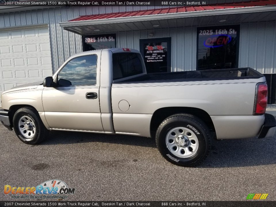 2007 Chevrolet Silverado 1500 Work Truck Regular Cab Doeskin Tan / Dark Charcoal Photo #22