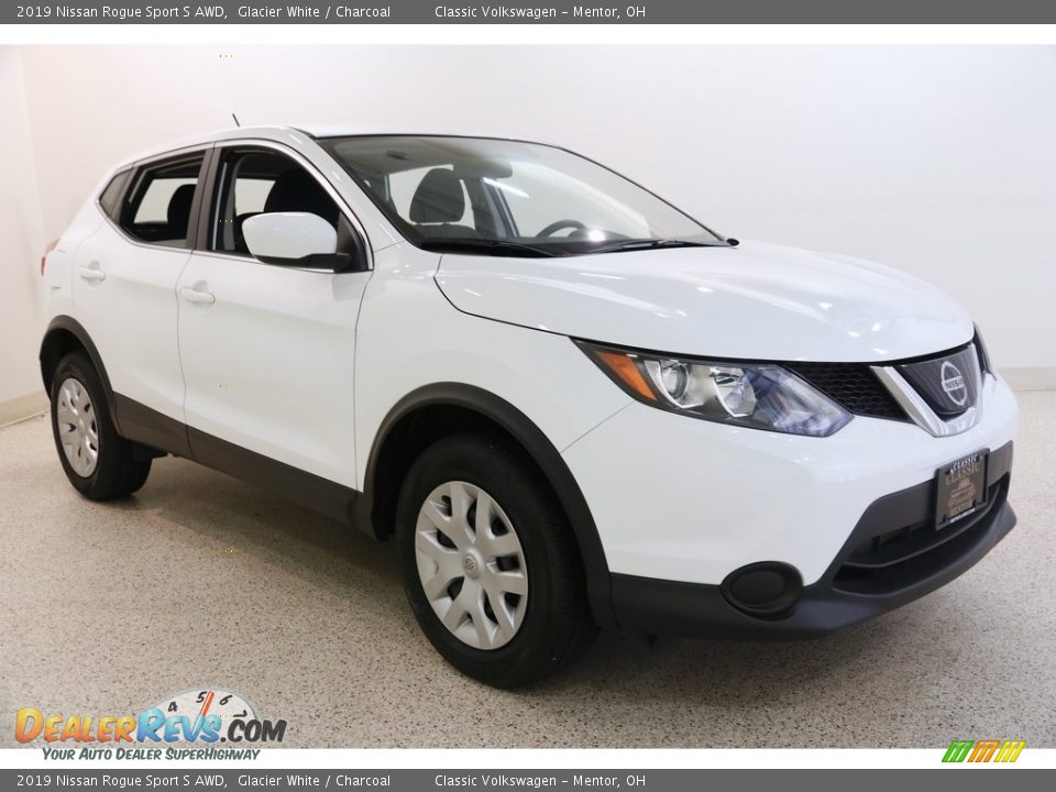 2019 Nissan Rogue Sport S AWD Glacier White / Charcoal Photo #1