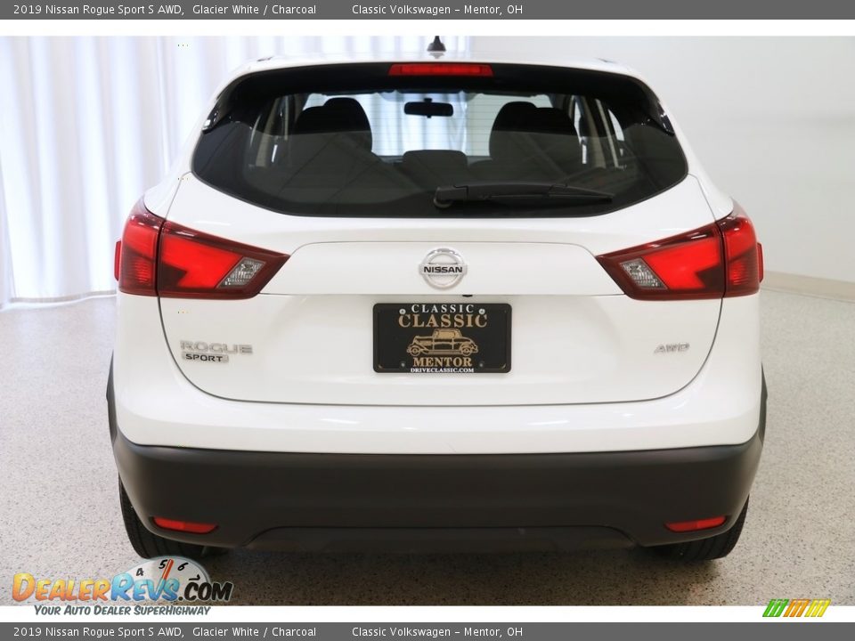 2019 Nissan Rogue Sport S AWD Glacier White / Charcoal Photo #20