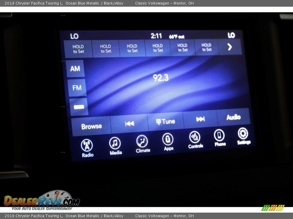 2019 Chrysler Pacifica Touring L Ocean Blue Metallic / Black/Alloy Photo #9