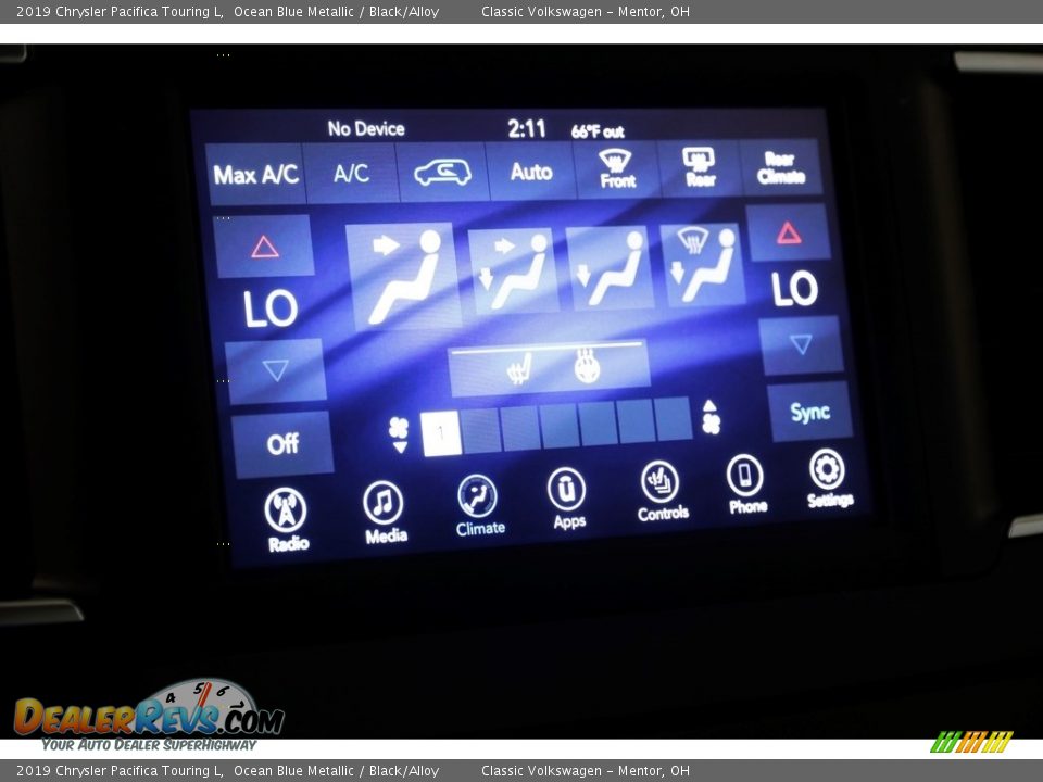 2019 Chrysler Pacifica Touring L Ocean Blue Metallic / Black/Alloy Photo #10