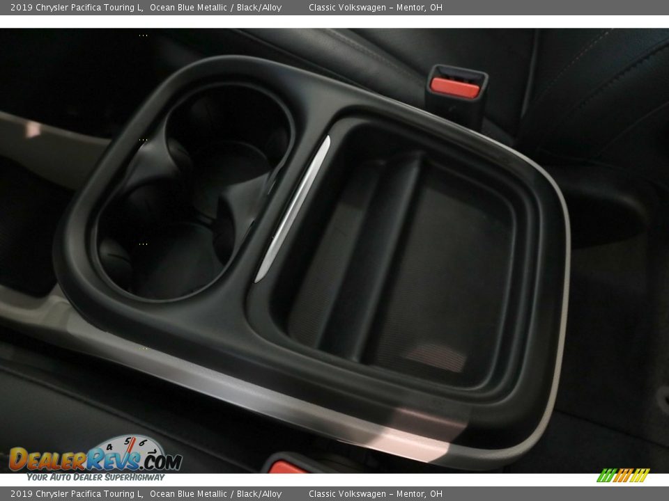 2019 Chrysler Pacifica Touring L Ocean Blue Metallic / Black/Alloy Photo #20