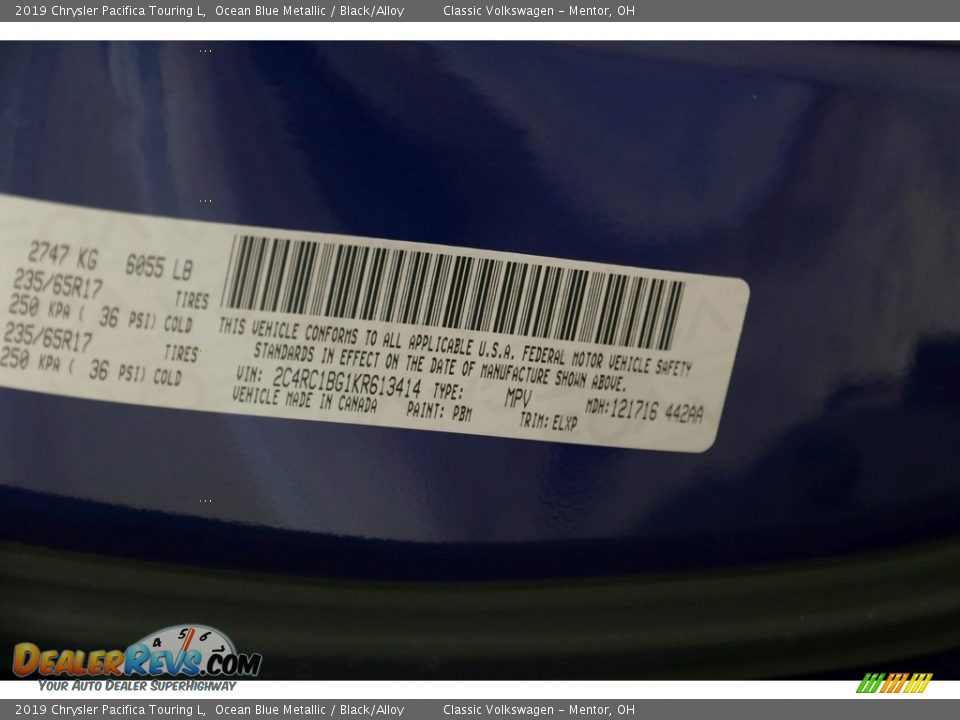 2019 Chrysler Pacifica Touring L Ocean Blue Metallic / Black/Alloy Photo #27