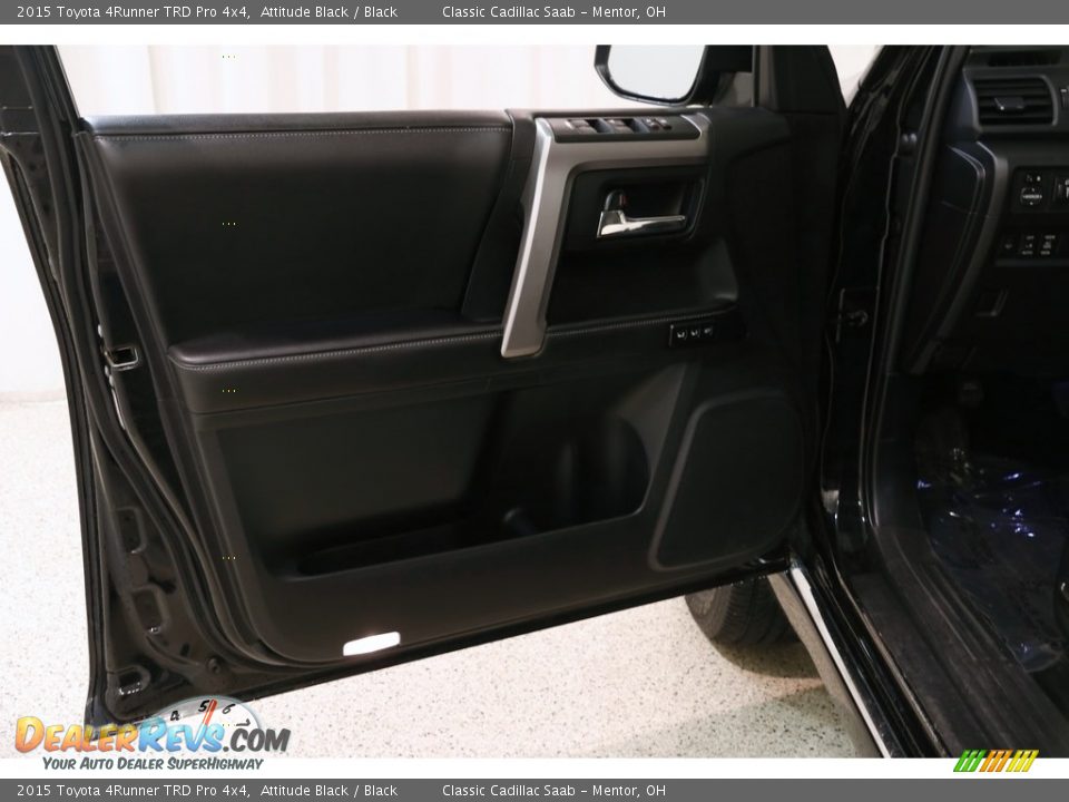 2015 Toyota 4Runner TRD Pro 4x4 Attitude Black / Black Photo #4
