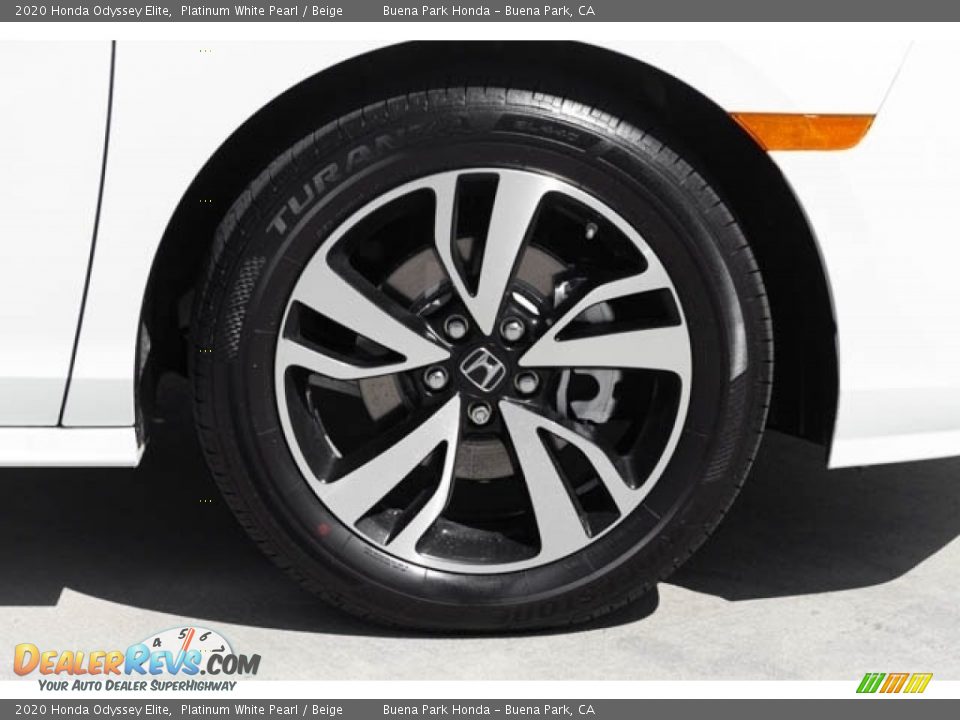 2020 Honda Odyssey Elite Platinum White Pearl / Beige Photo #13