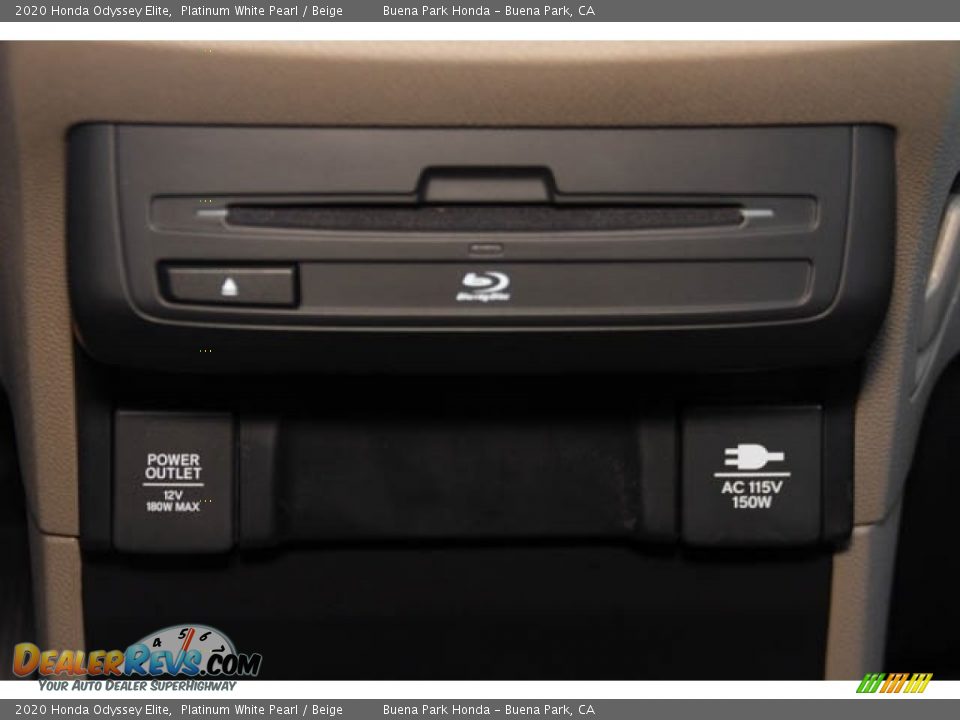 2020 Honda Odyssey Elite Platinum White Pearl / Beige Photo #21
