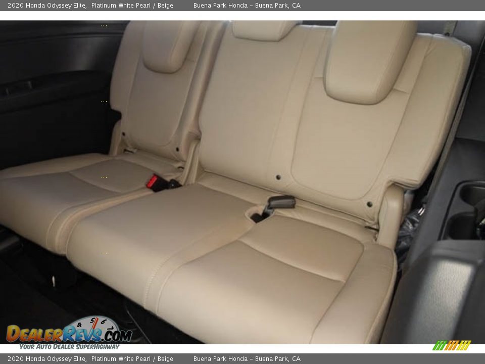 2020 Honda Odyssey Elite Platinum White Pearl / Beige Photo #28